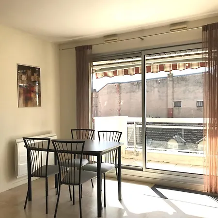 Le Petit Sornin - Hyper Centre - Balcon - Thermes Apartment *